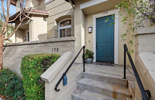 158 N Brea Boulevard Gallery 3