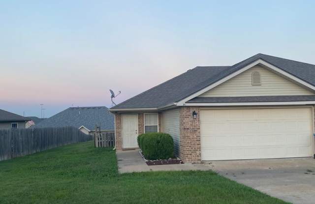 3 bedroom 2 bath duplex with 2 Car Garage photos photos