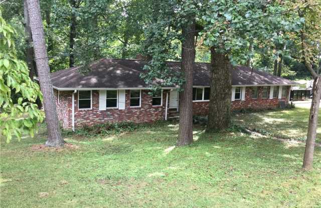 5553 Andrew Drive SW Gallery 2