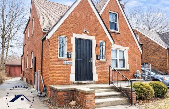 15100 Whitcomb (Upper Unit) photos photos