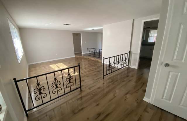 6041 13th Avenue photos photos