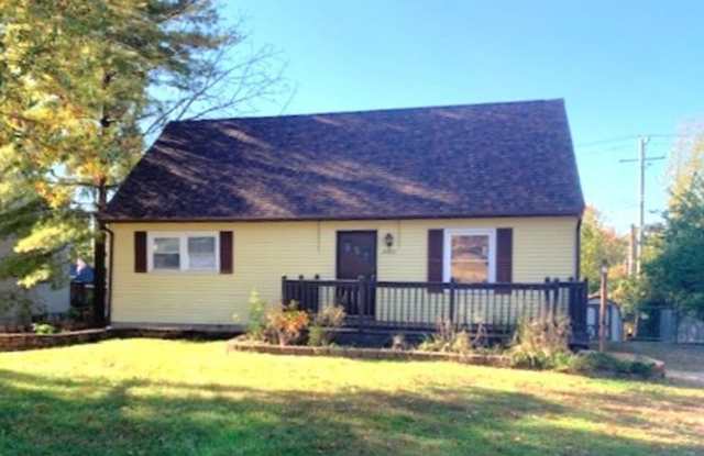 Cape Cod on Clay Mills Road! 251104 photos photos Cape Cod on Clay Mills Road! 251104 photos photos