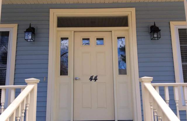 44 HORSESHOE DR Gallery 2