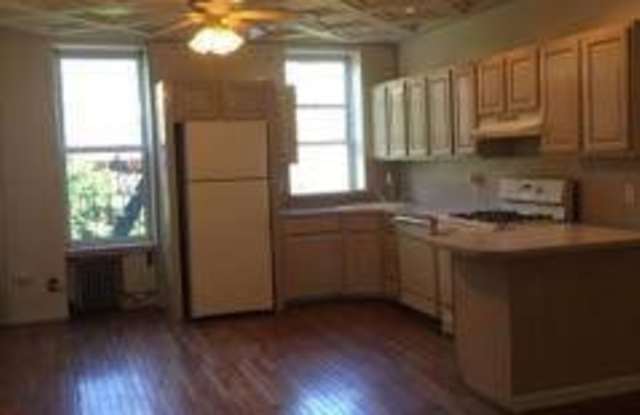 165 HUNTINGTON ST # 3 Gallery 3
