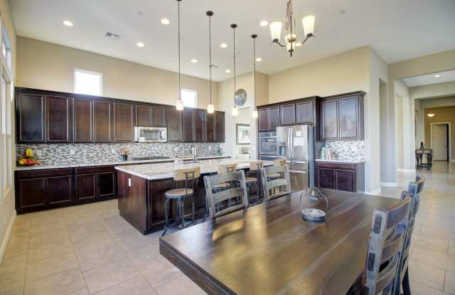 5313 N 145TH Drive Gallery 2