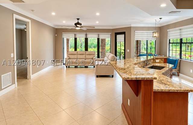 7570 Old Thyme Ct Gallery 4