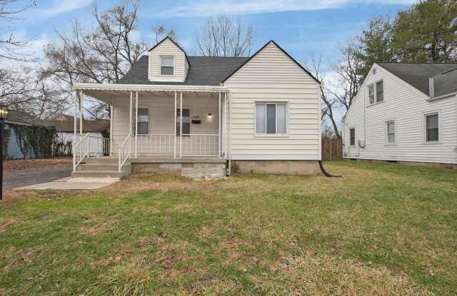 Charming 4-Bedroom Cape Cod with Spacious Backyard & Finished Basement! photos photos