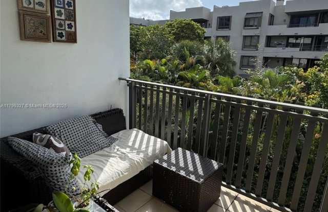 100 Ocean Lane Dr photos photos