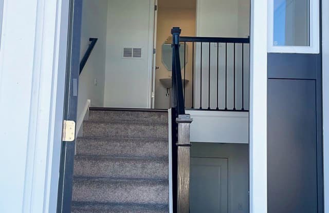 25639 W Wakefield Drive Gallery 3
