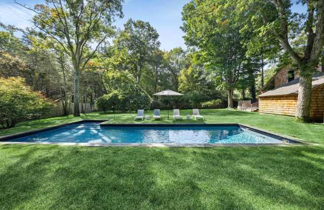 5 CEDAR RIDGE DR Gallery 2