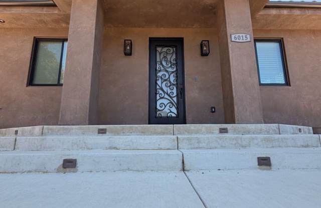 Charming 2‑Bedroom Home in Private Gated Community photos photos