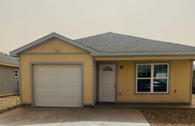 Pre-leasing 2024 3 bed 2 bath Move In Ready! - 2206 East Main Street, Lubbock, TX 79403 Pre-leasing 2024 3 bed 2 bath Move In Ready! - 2206 East Main Street, Lubbock, TX 79403