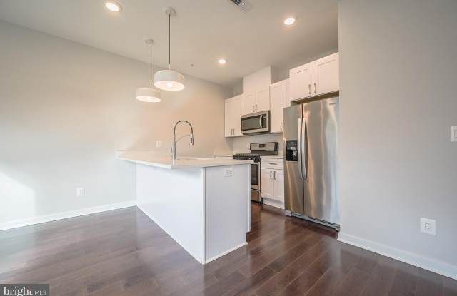2414 L'enfant Square Southeast photos photos