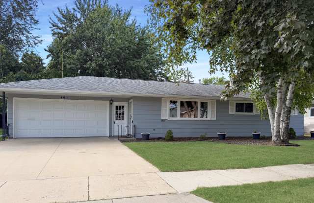 440 Jerelyn Ct Gallery 1