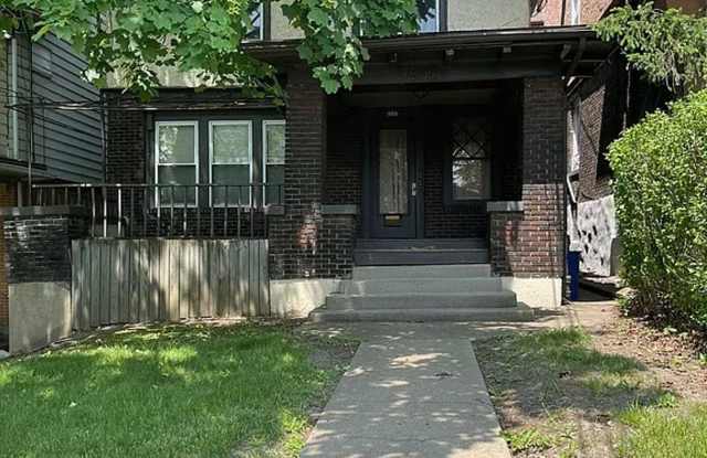 Cozy Studio Apartment In Fantastic Location! - 5837 Nicholson Street, Pittsburgh, PA 15217