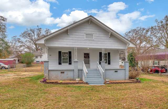 Charming 2-Bedroom Home in Arcadia with Updated Kitchen and Fenced Backyard! Gallery 1