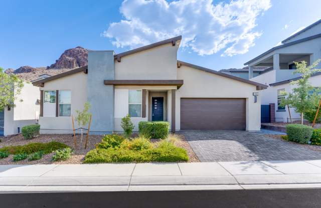 Elegant 4-Bedroom Oasis with Mountain Views – Furnished Option Available! photos photos