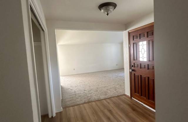 3 Bedroom, 2 Bathroom Home!! Gallery 4