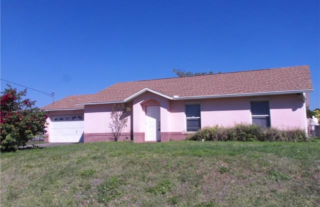 3912 9th ST SW - 3912 9th Street Southwest, Lehigh Acres, FL 33976