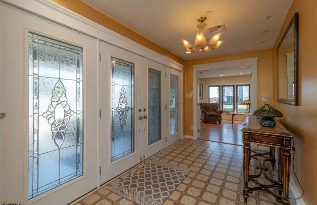 2201 Ocean Gallery 4