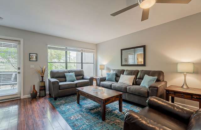 Furnished 2 Bedroom in The Greens at Ventana Canyon Gallery 1
