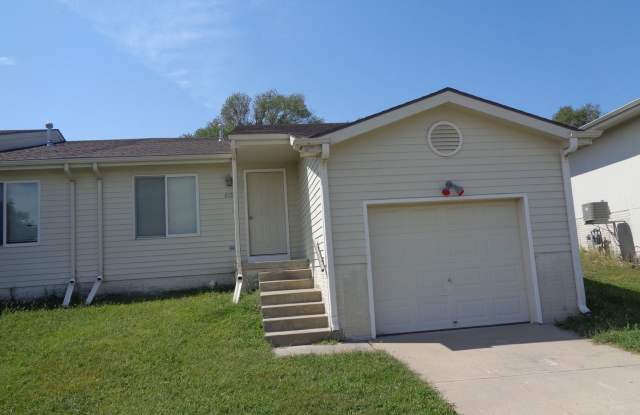 2131 NW 55th Street - 2131 Northwest 55th Street, Lincoln, NE 68528