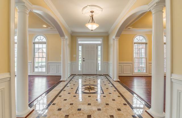 40421 Diggins Court Gallery 2