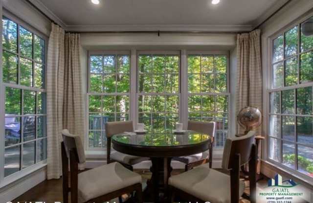 3699 Castlegate Drive Gallery 3