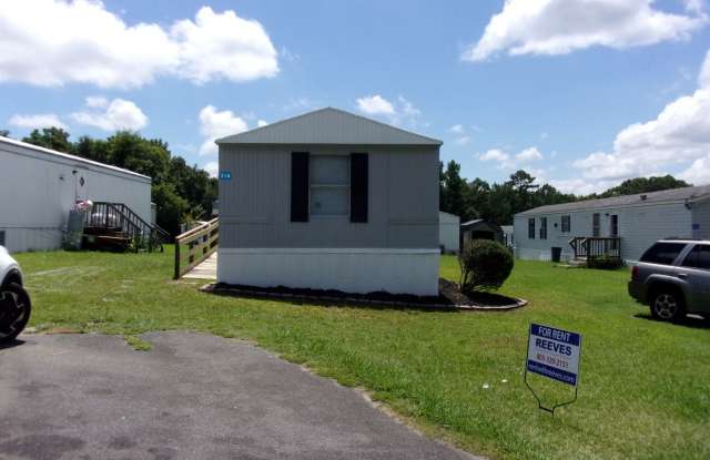 Beautifully Renovated 3 Bedroom 2 Bath Home in the Newport Area Gallery 3