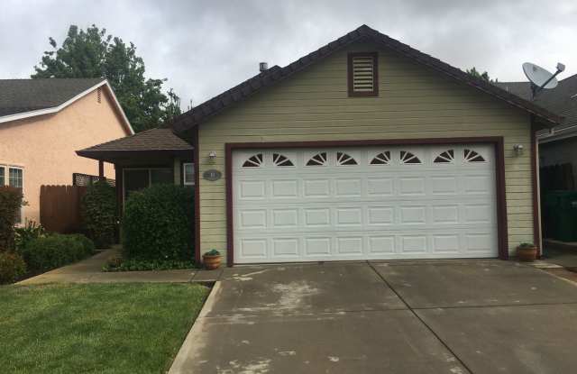 10 Lace Wing Ct - 10 Lacewing Ct, Chico, CA 95973