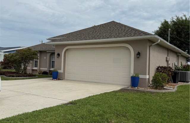 1235 Shelby Parkway photos photos