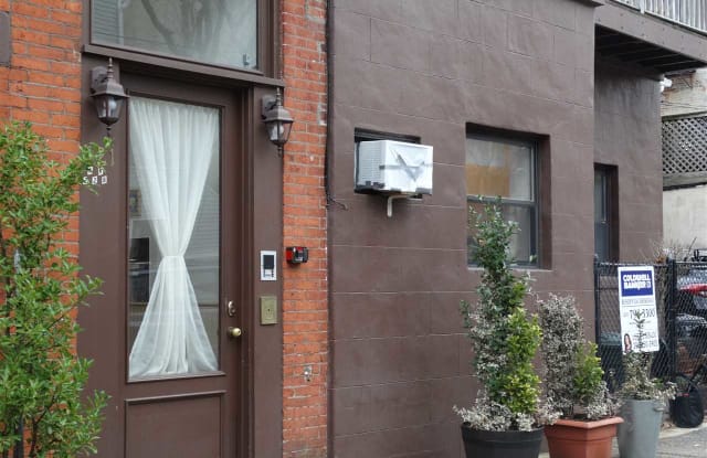 121 ERIE ST - 121 Erie St, Jersey City, NJ 07302
