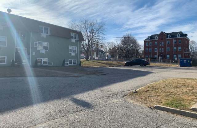 331 east ave 3 - 331 East Avenue, Pawtucket, RI 02860