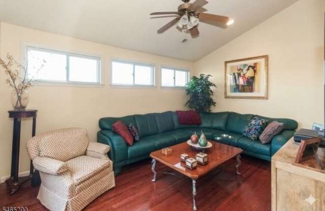 16 Mcchesney Ct Gallery 4
