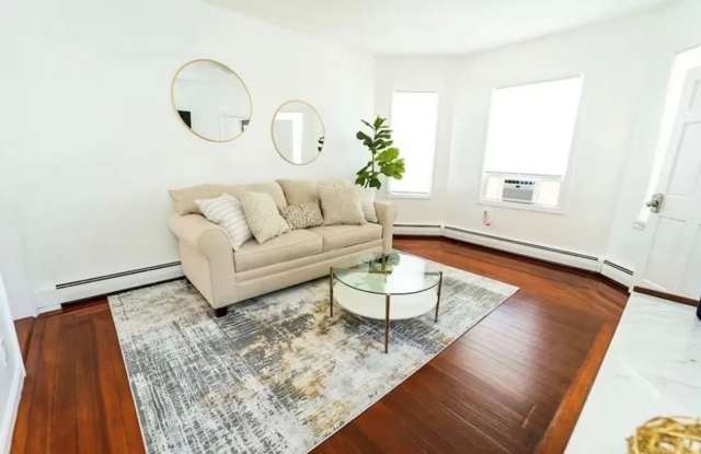 469 Mt Hope Ave Gallery 3