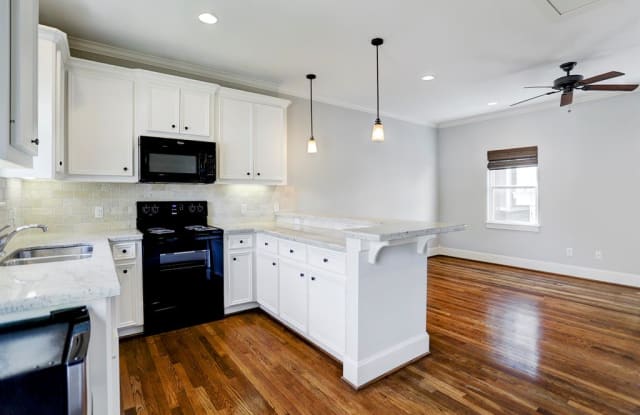 1017 E 26th APT Street - 1017 East 26th Street, Houston, TX 77009