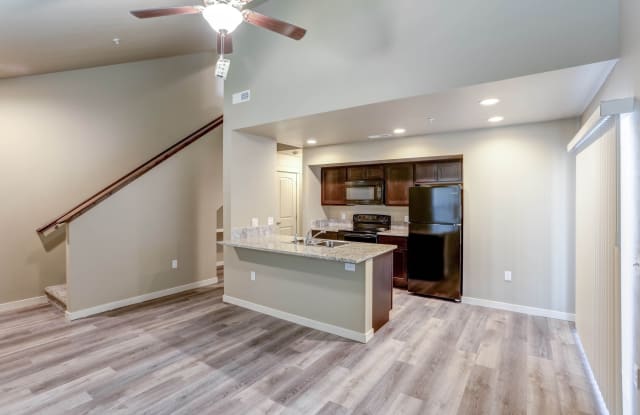 Cedar Park & Canyon Falls Townhomes Gallery 2