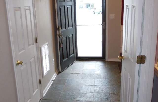 10403 Pickerel Lane Gallery 3