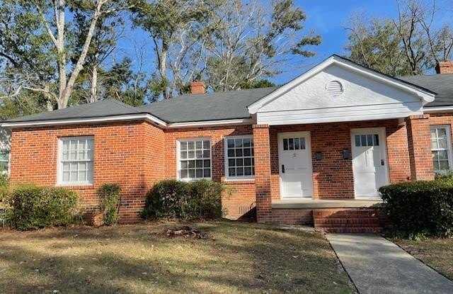 102 N Pontiac - 102 North Pontiac Avenue, Dothan, AL 36303