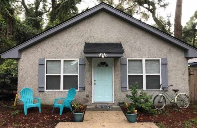 323 Palm Street photos photos