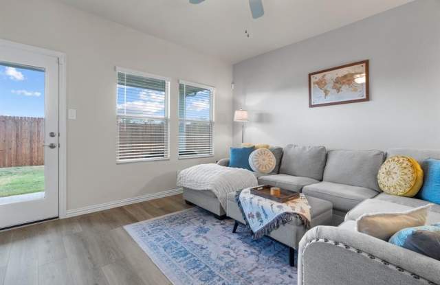 207 Greenbriar Drive photos photos