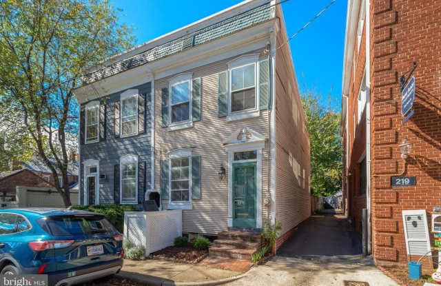 225 S PAYNE Street - 225 South Payne Street, Alexandria, VA 22314
