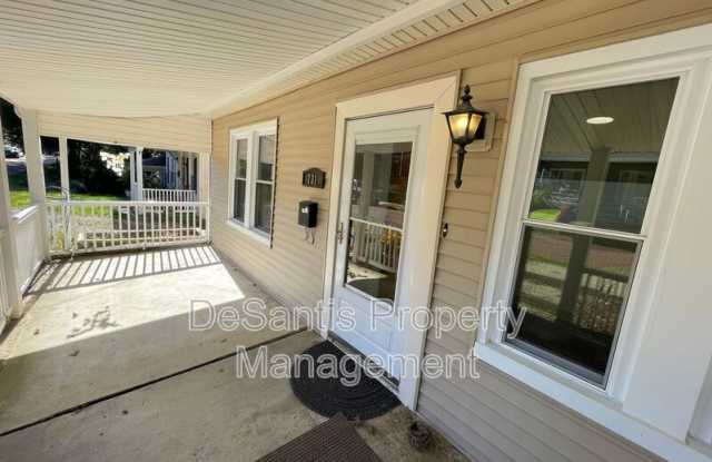 731 Ravenswood Avenue Gallery 2