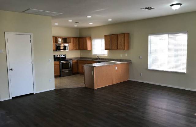16239 N 27th Place Gallery 3