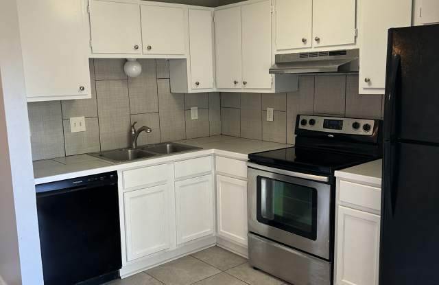 300 Elks Cove - 3 photos photos 300 Elks Cove - 3 photos photos