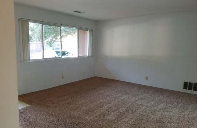 3bd/2ba House w/ Large Backyard, Available August 7, 2026 photos photos