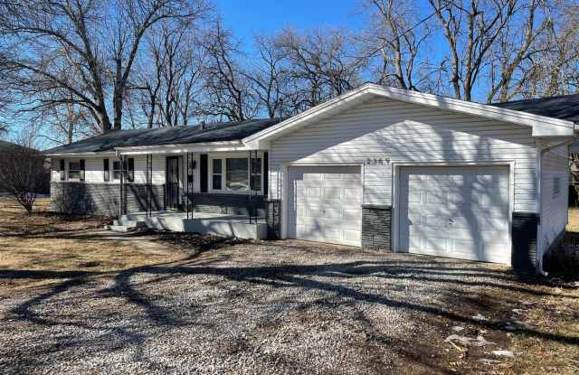 COUNTRY LIVING IN TOWN! - 2369 South Meadowlark Lane, Greene County, MO 65807
