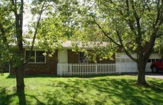 1380 W Cambridge St photos photos