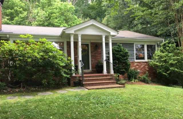 4 Graystone Rd - 4 Graystone Road, Asheville, NC 28804