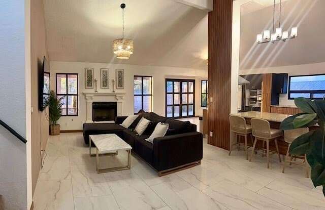 709 BLUFF CANYON Circle Gallery 2